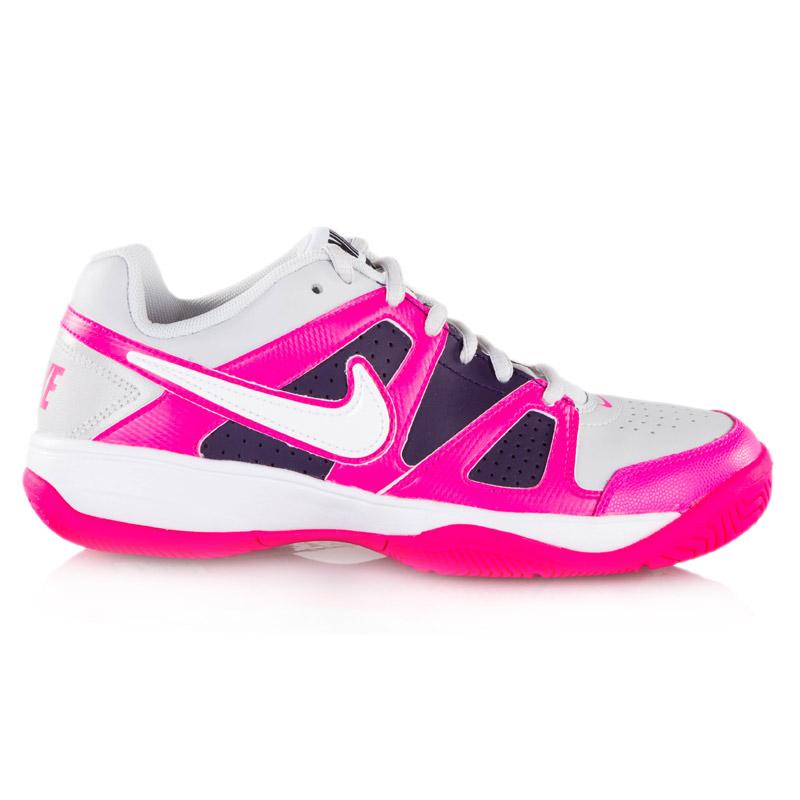 nike tennis shoes on sale womens