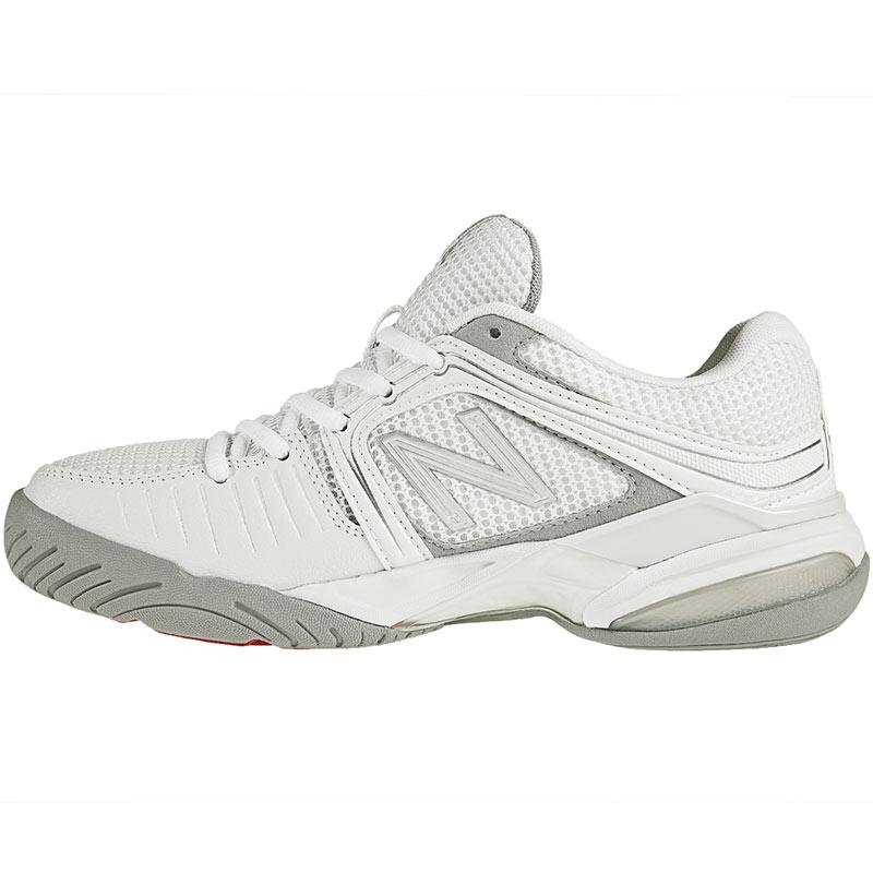 wide tennis shoes
