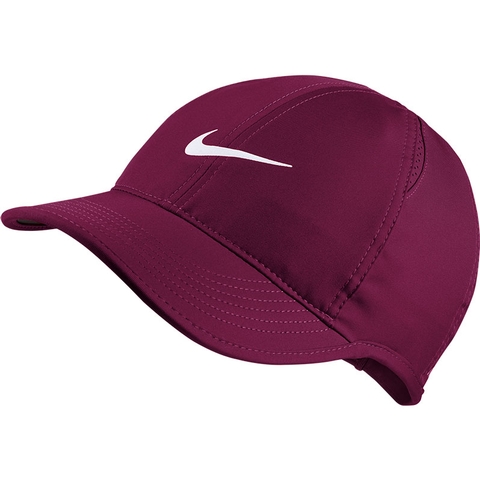 maroon nike hat