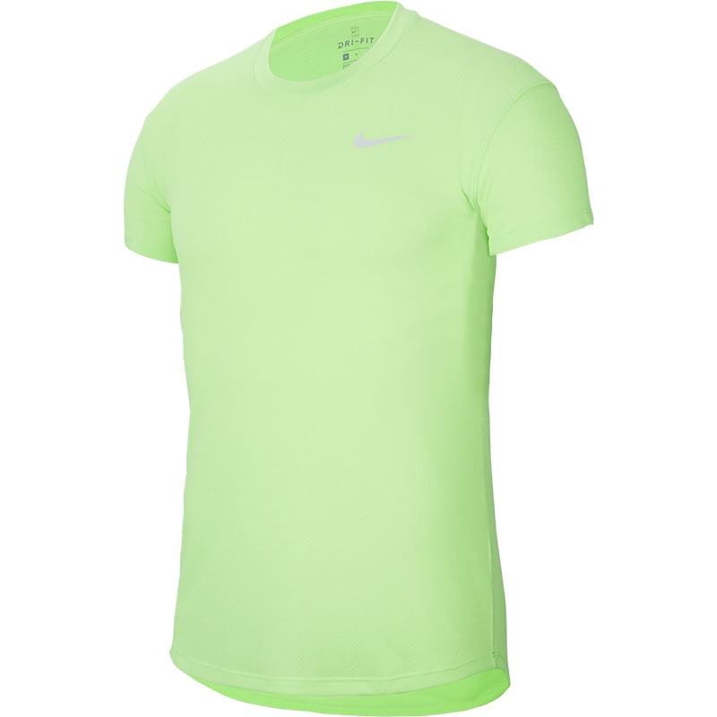 nikecourt challenger men's tennis top