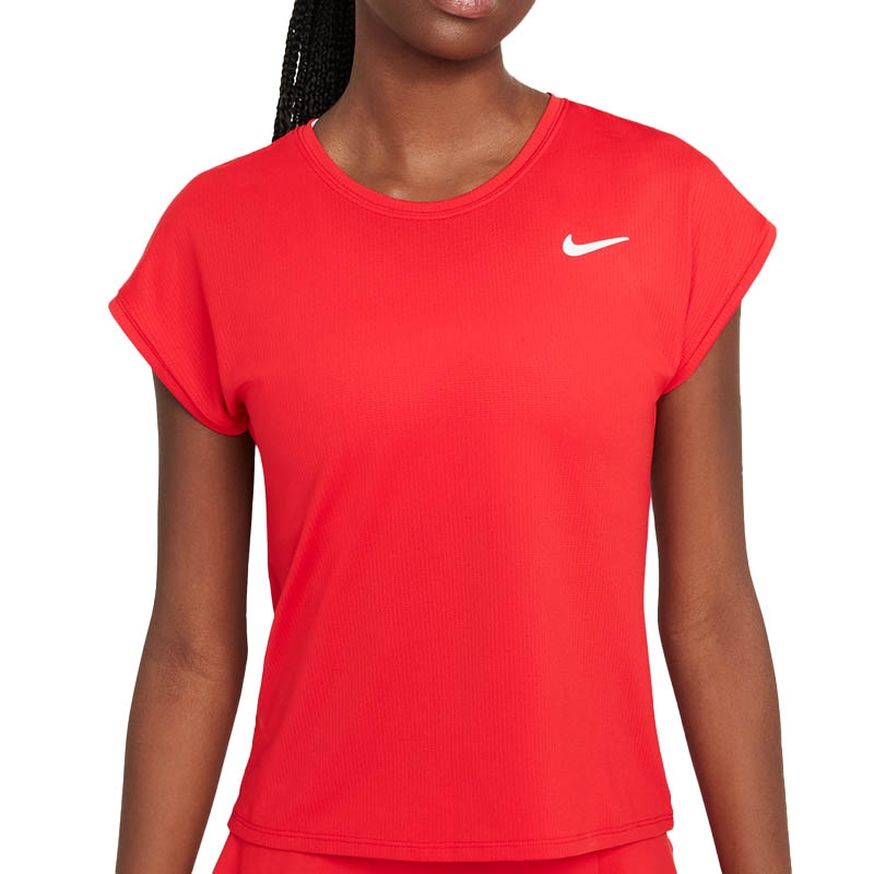 nike ladies tennis tops
