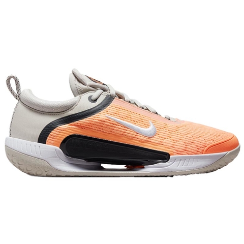 banco Claraboya Clínica Nike Court Zoom NXT Tennis Men's Shoe Lightbone/peach