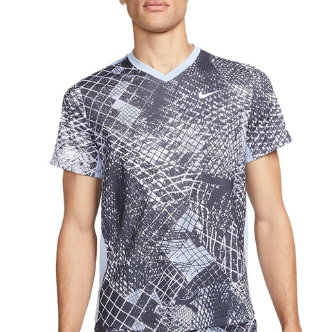 Nike victory t shirt deals