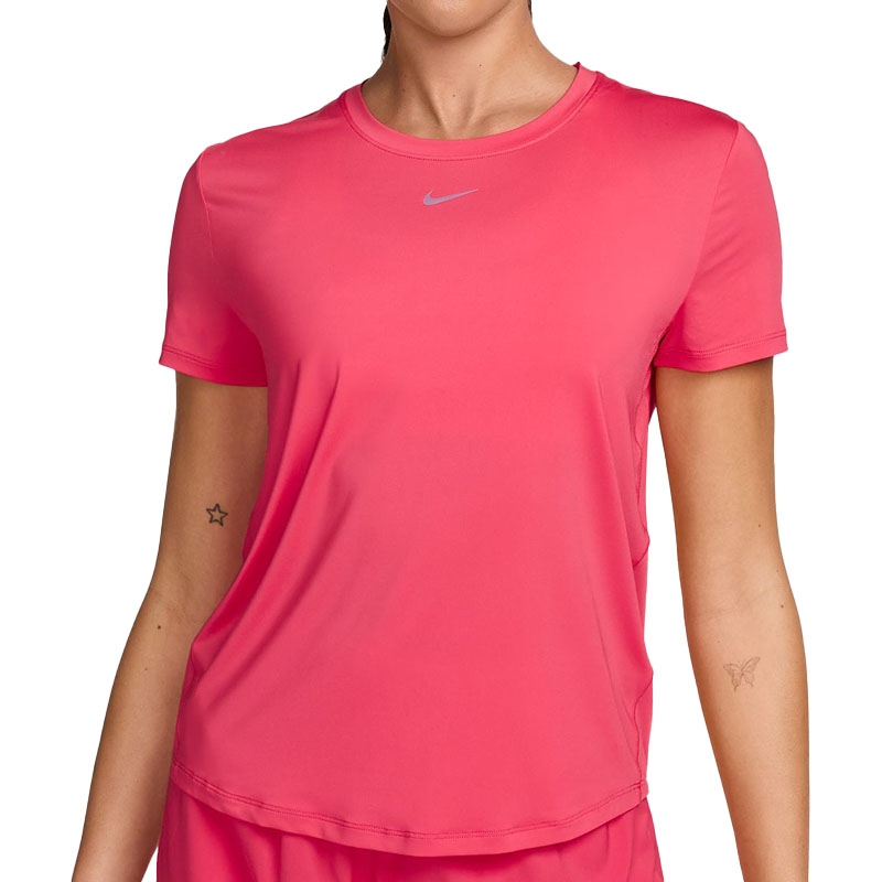 womens nike top