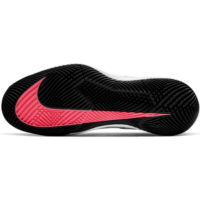 nike knit tennis shoes