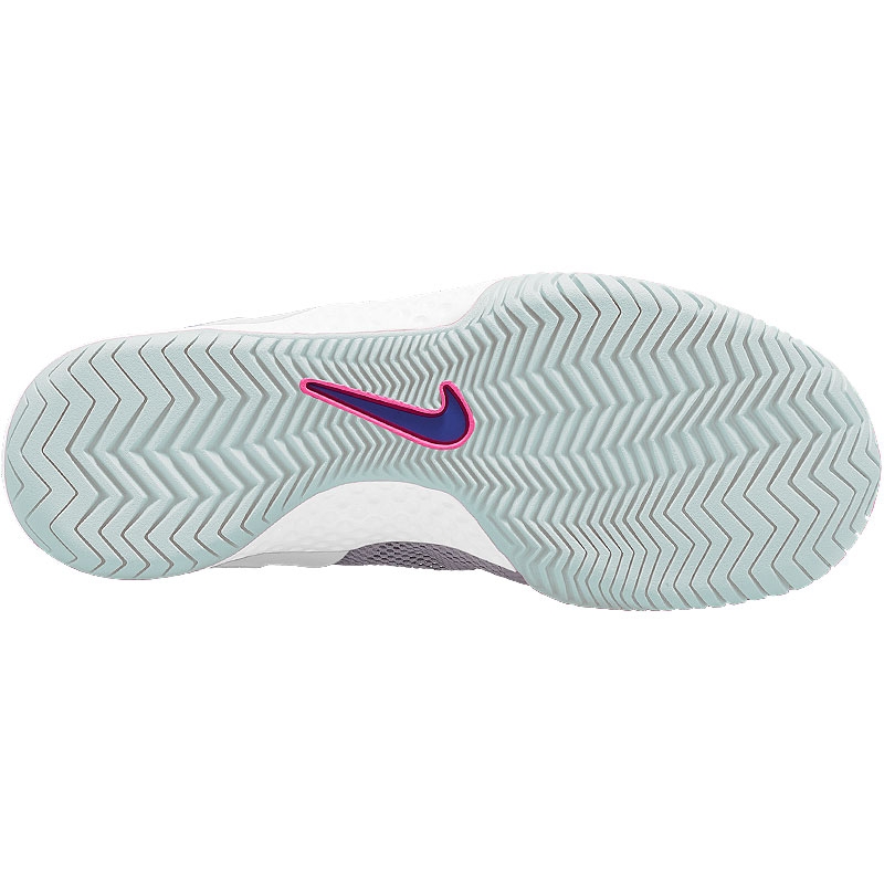 nike flare women's tennis shoe