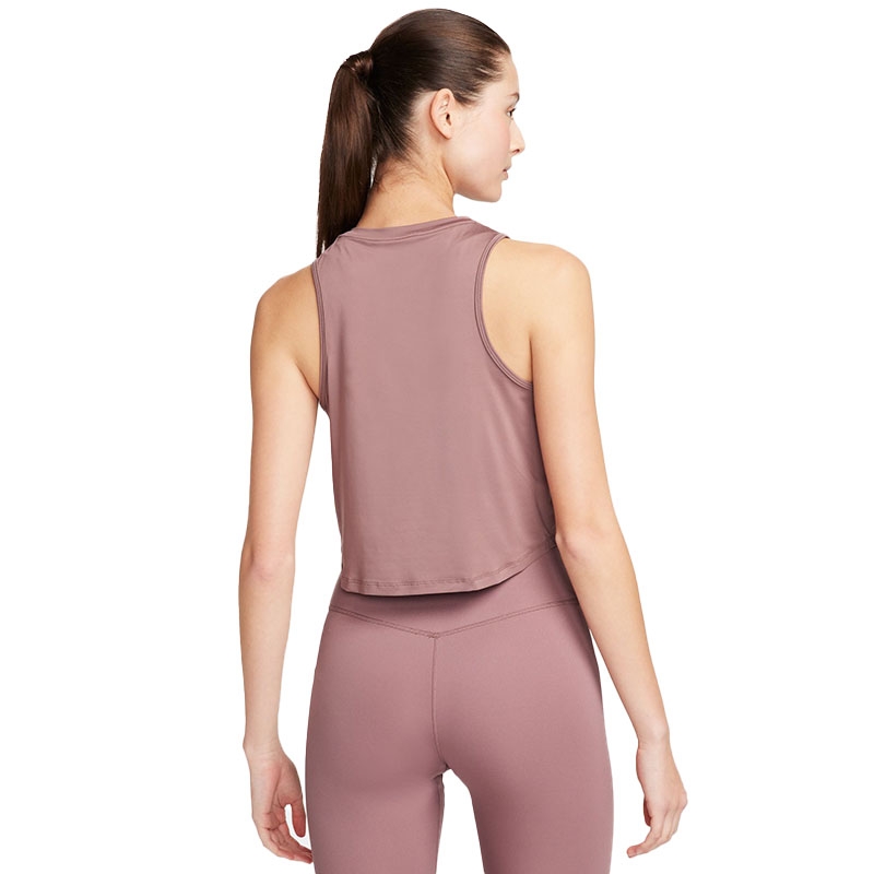 womens black nike tank