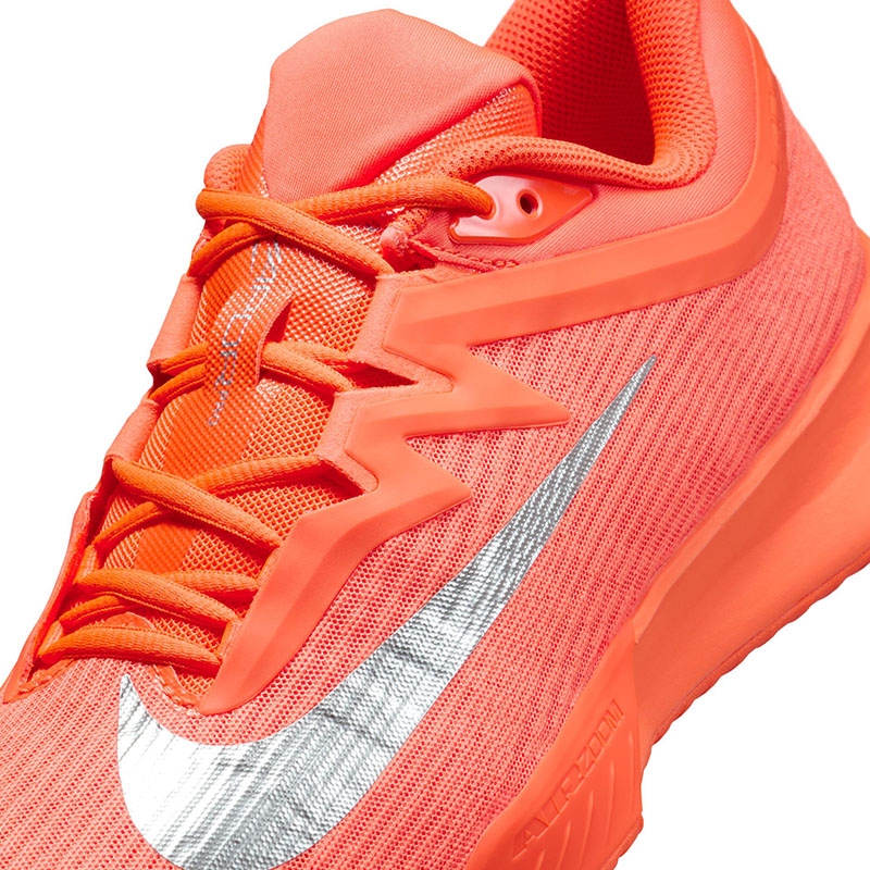 Nike ZOOM FLY 3 / VAPOR WEAVE オレンジ 美品 NIKE ナイキ エア ズーム ライバル フライ 3(オレンジ) CT2405 803