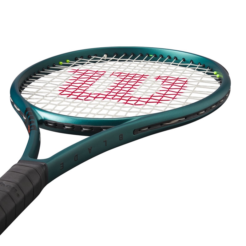 WILSON Blade 100 V9 Tennis Racquet (300 g, Unstrung)
