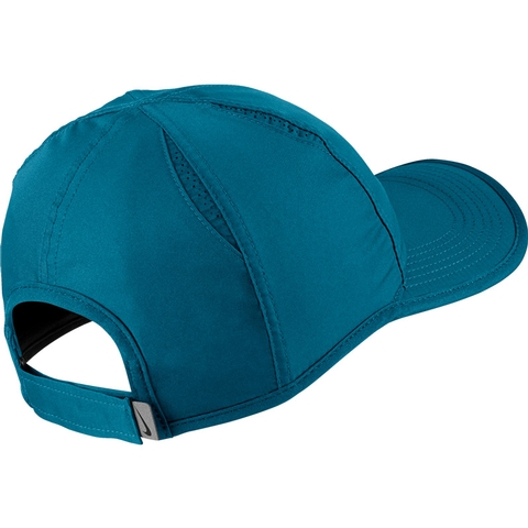 nike featherlight cap