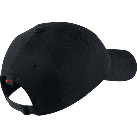 black nike cap