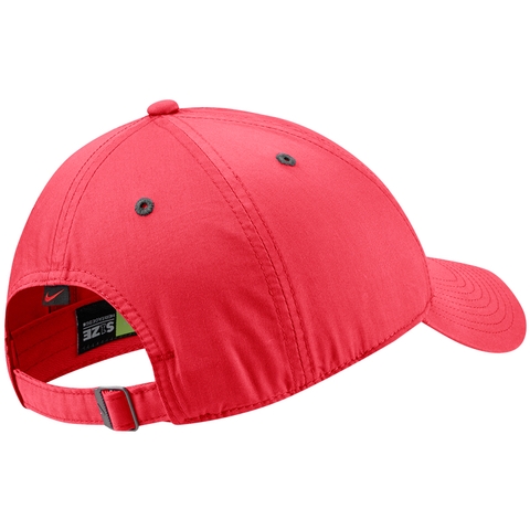 nike court logo cap