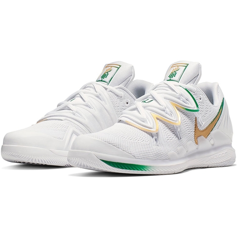 kyrie irving all white shoes