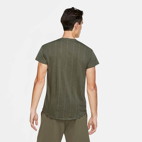 nike court challenger crew